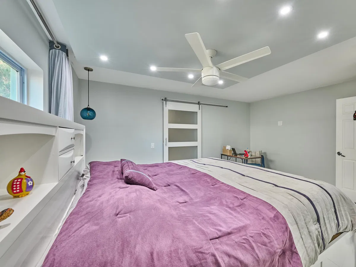 Residence photo 43