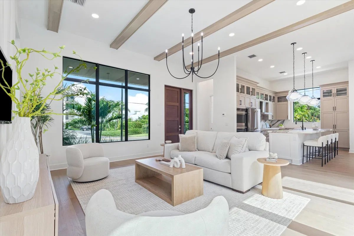 Residence photo 4