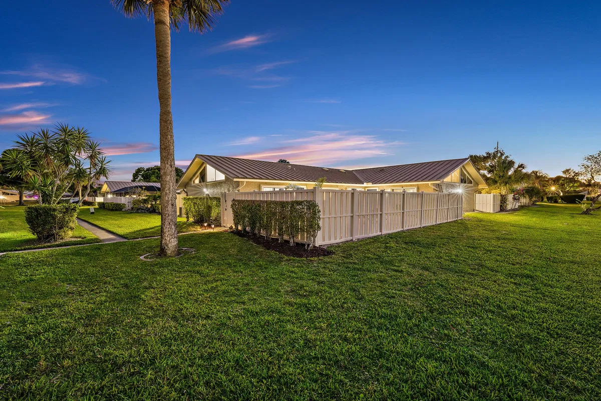 Old Palm Golf Club Residence