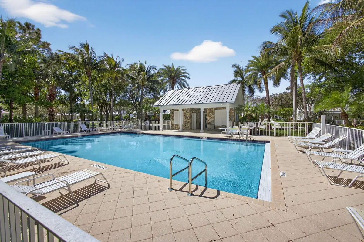 Mallory Creek Abacoa Residence photo 46
