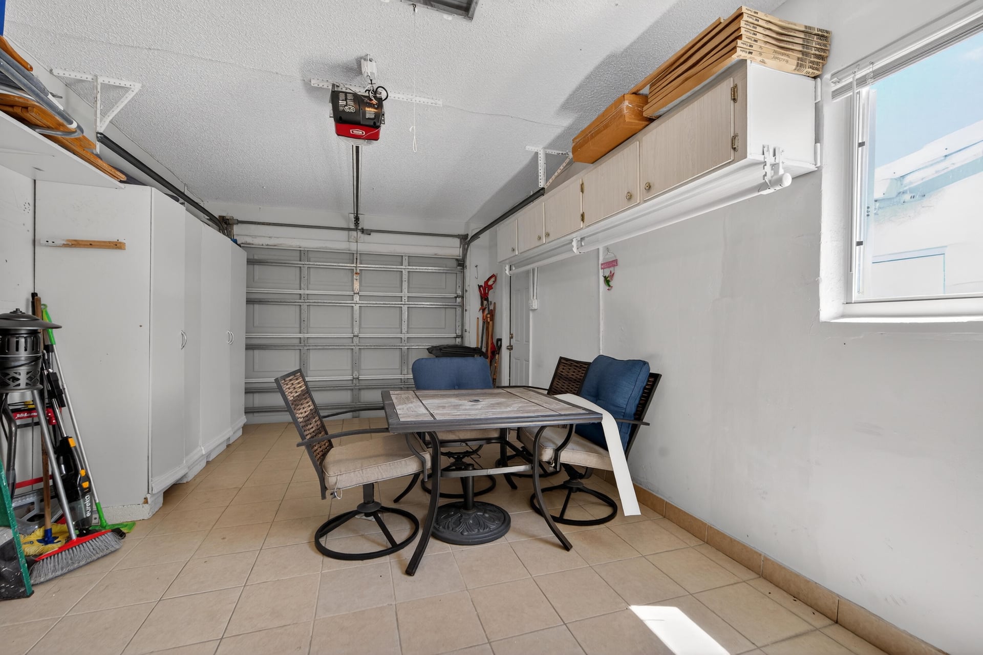Residence photo 25