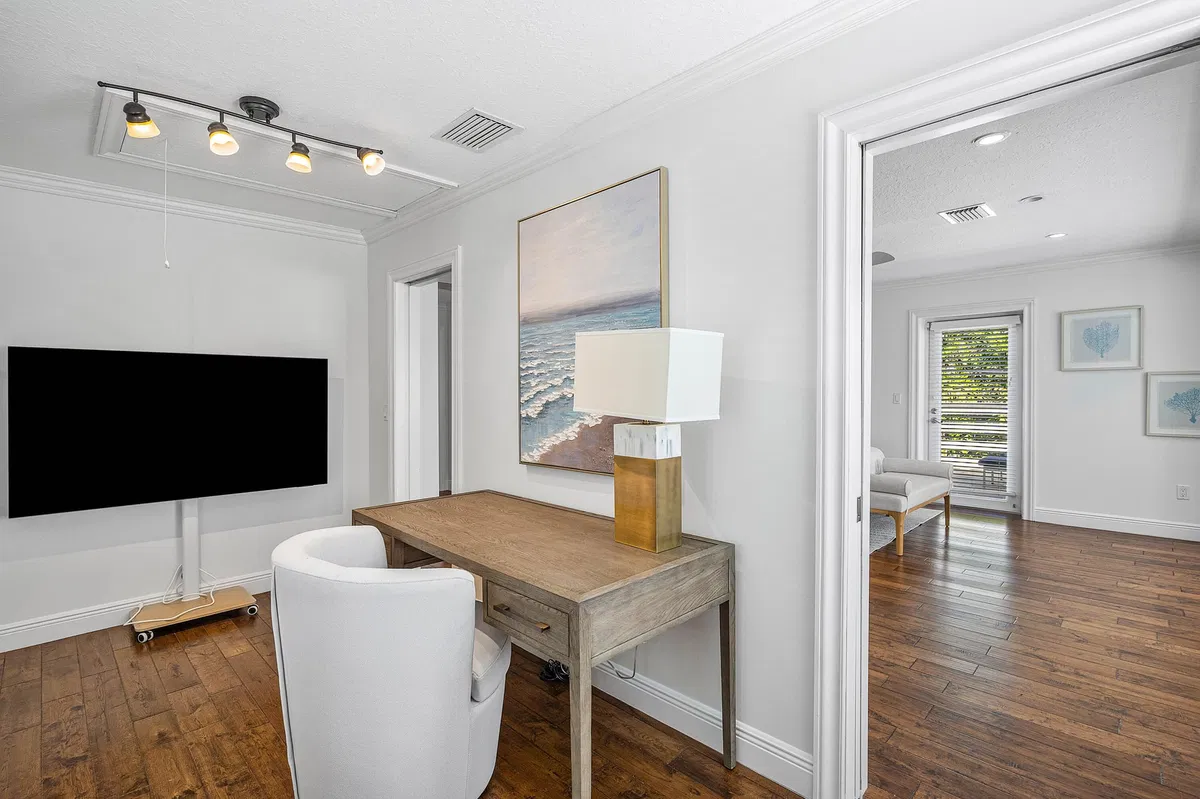 Palm Trail Delray Beach Residence photo 19