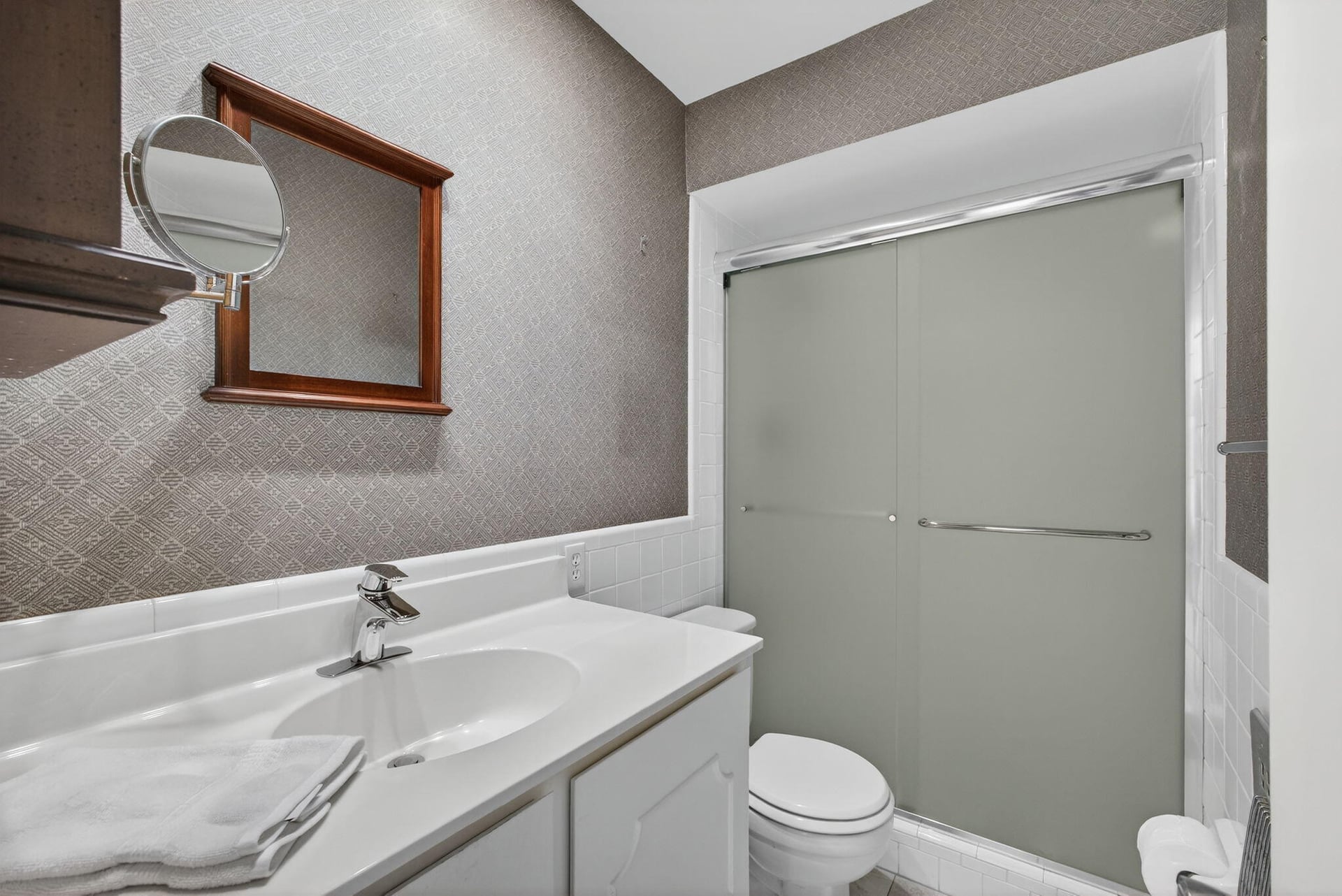  Unit 205 photo 16