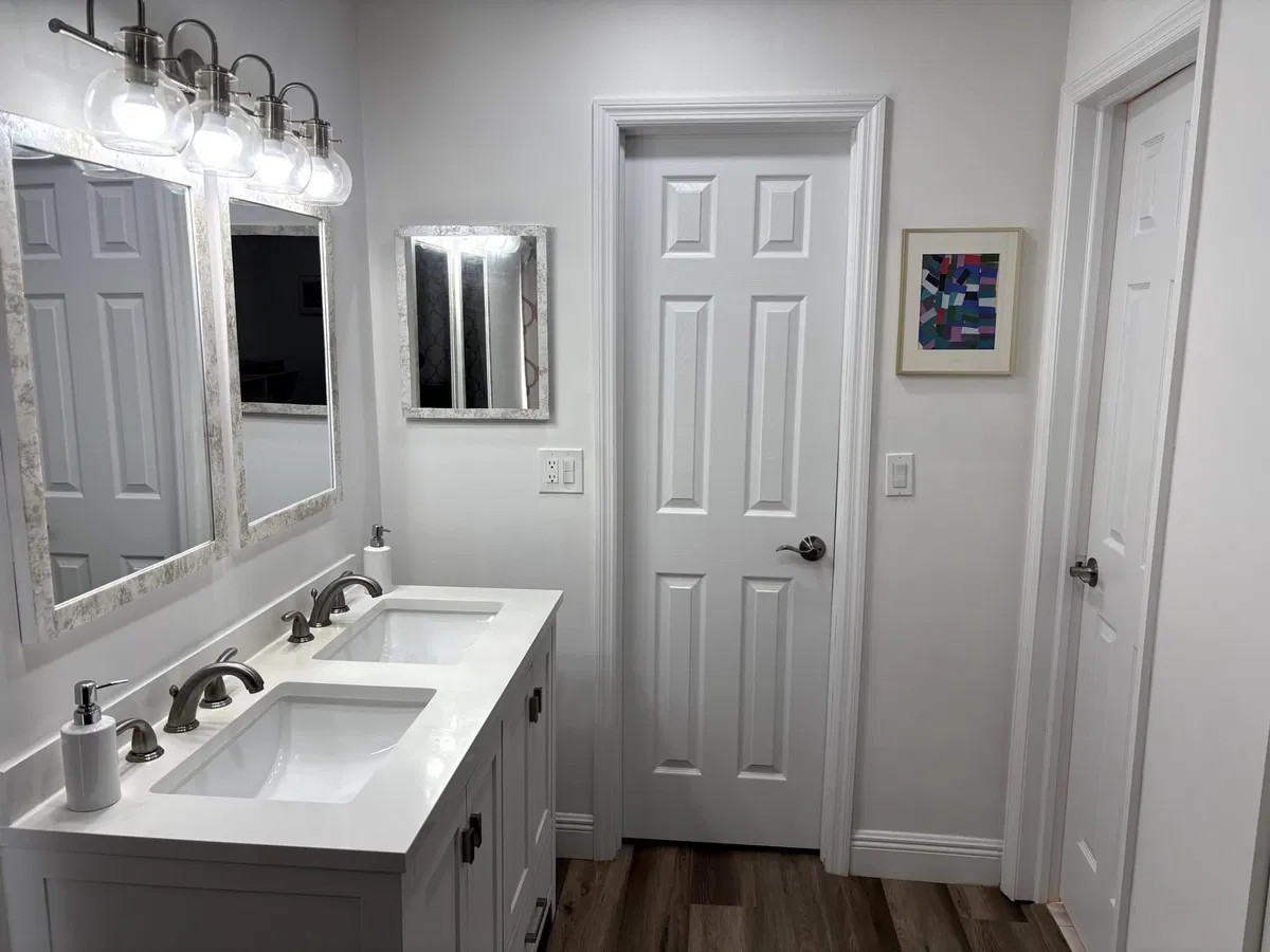 Unit 204 photo 22