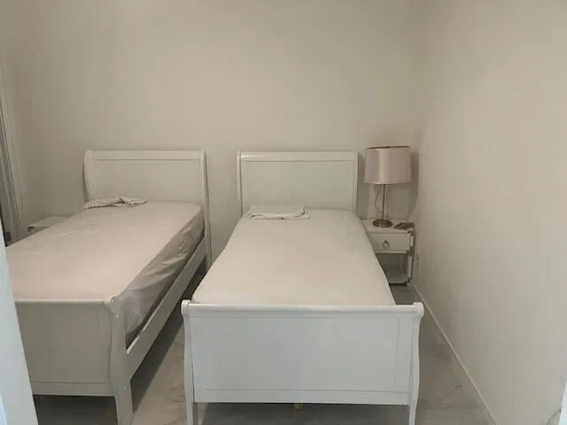 Unit Unit 105 photo 16