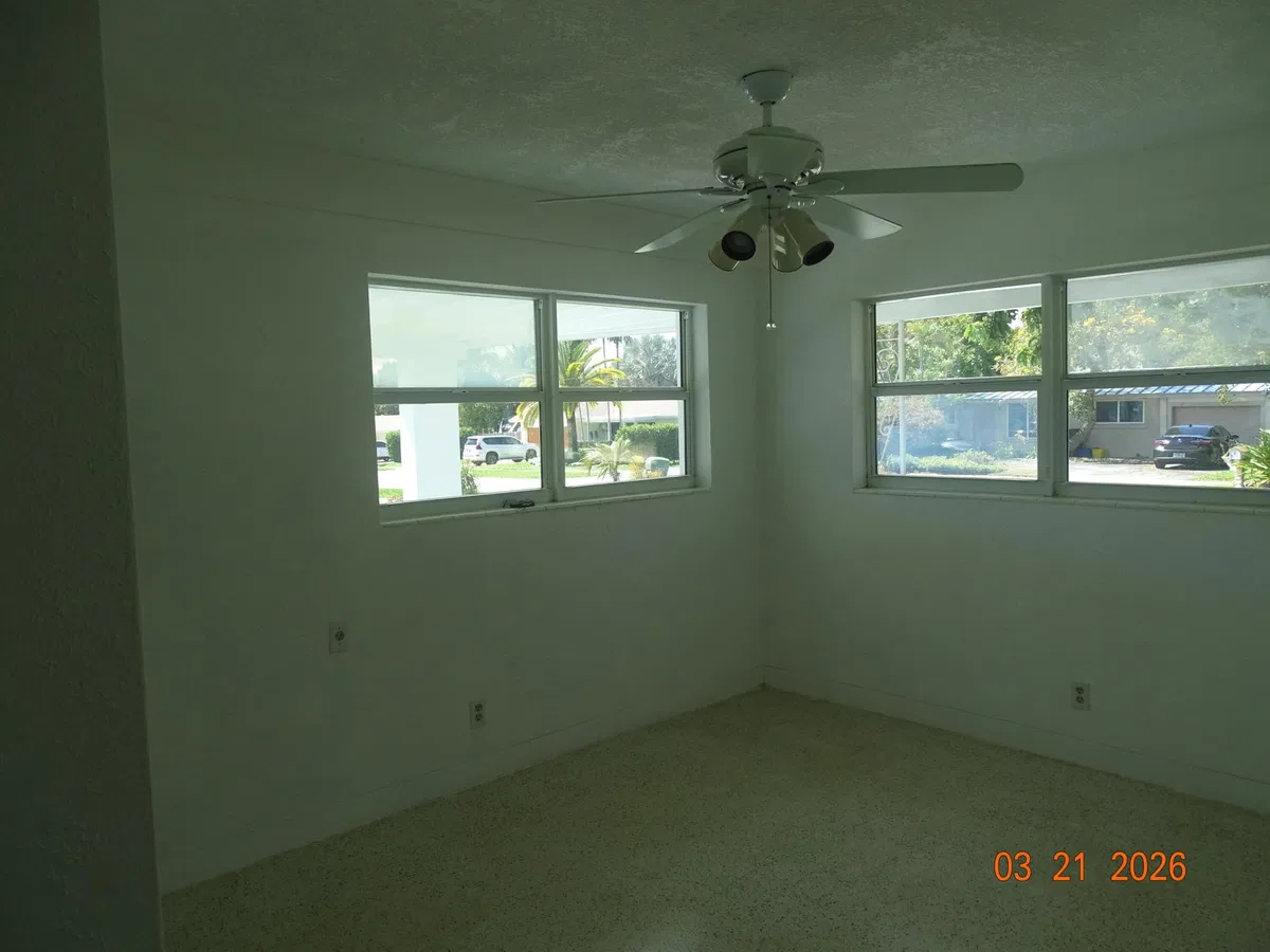 Residence photo 19