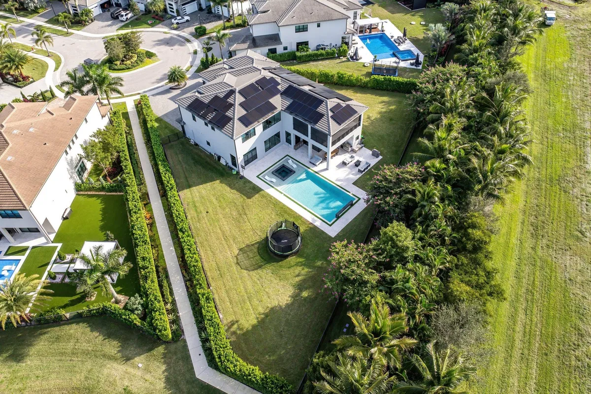 Boca Bridges Residence photo 37