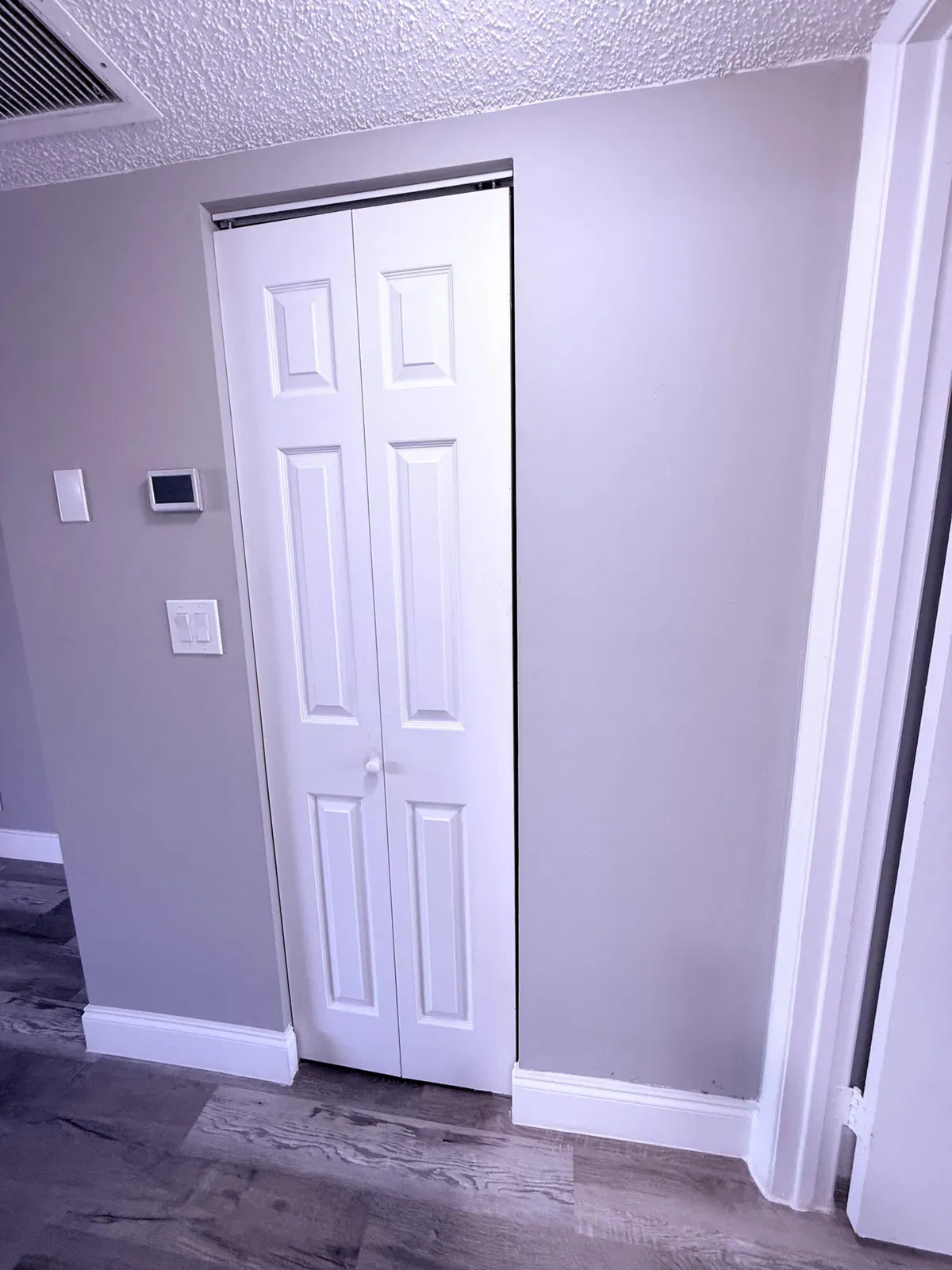Unit 319 photo 19