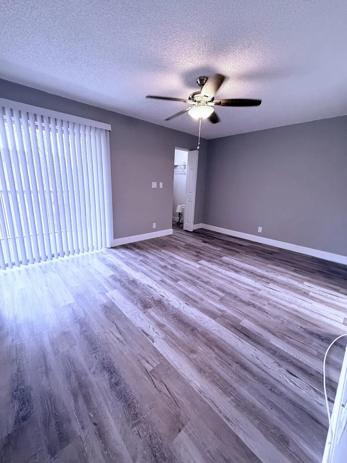 Unit 319 photo 25