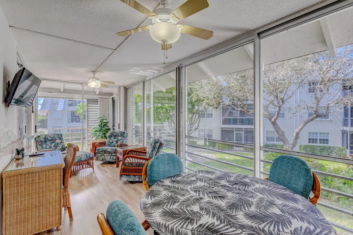 Singer Island Unit APT 7 photo 7