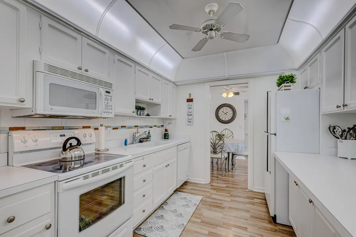 Singer Island Unit APT 7 photo 19