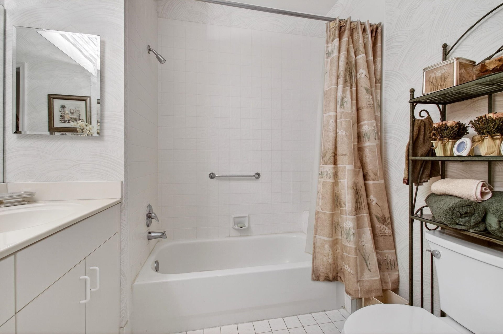 Unit C photo 31