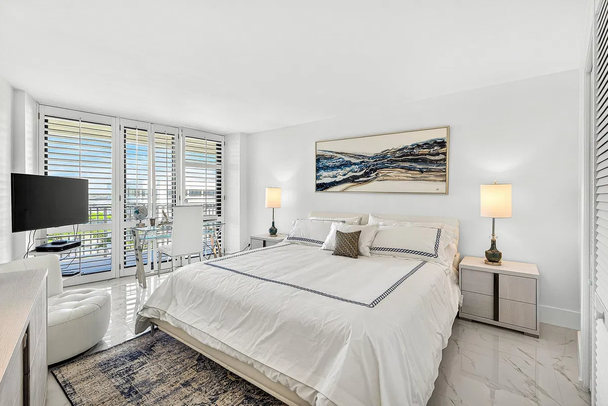 3360 South Ocean Residence photo 13