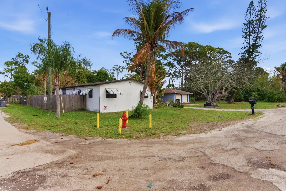 Residence photo 25