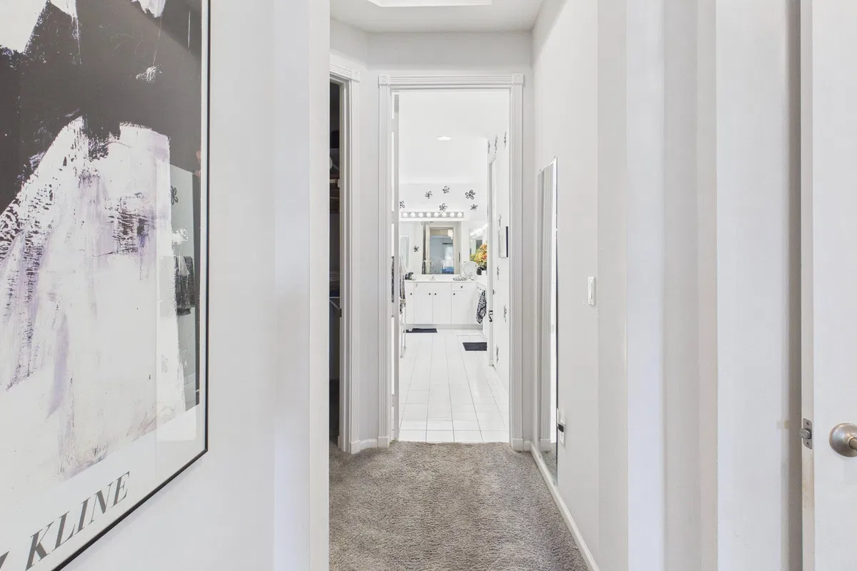 Residence photo 31
