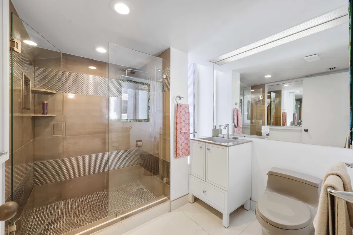 The Plaza of The Palm Beaches Unit 16a photo 19
