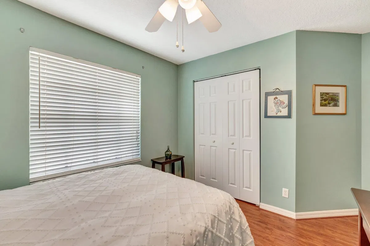 Residence photo 25