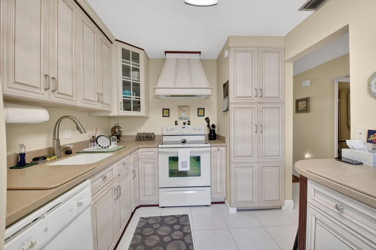 Boca Lago Country Club Homes Unit 23g photo 10