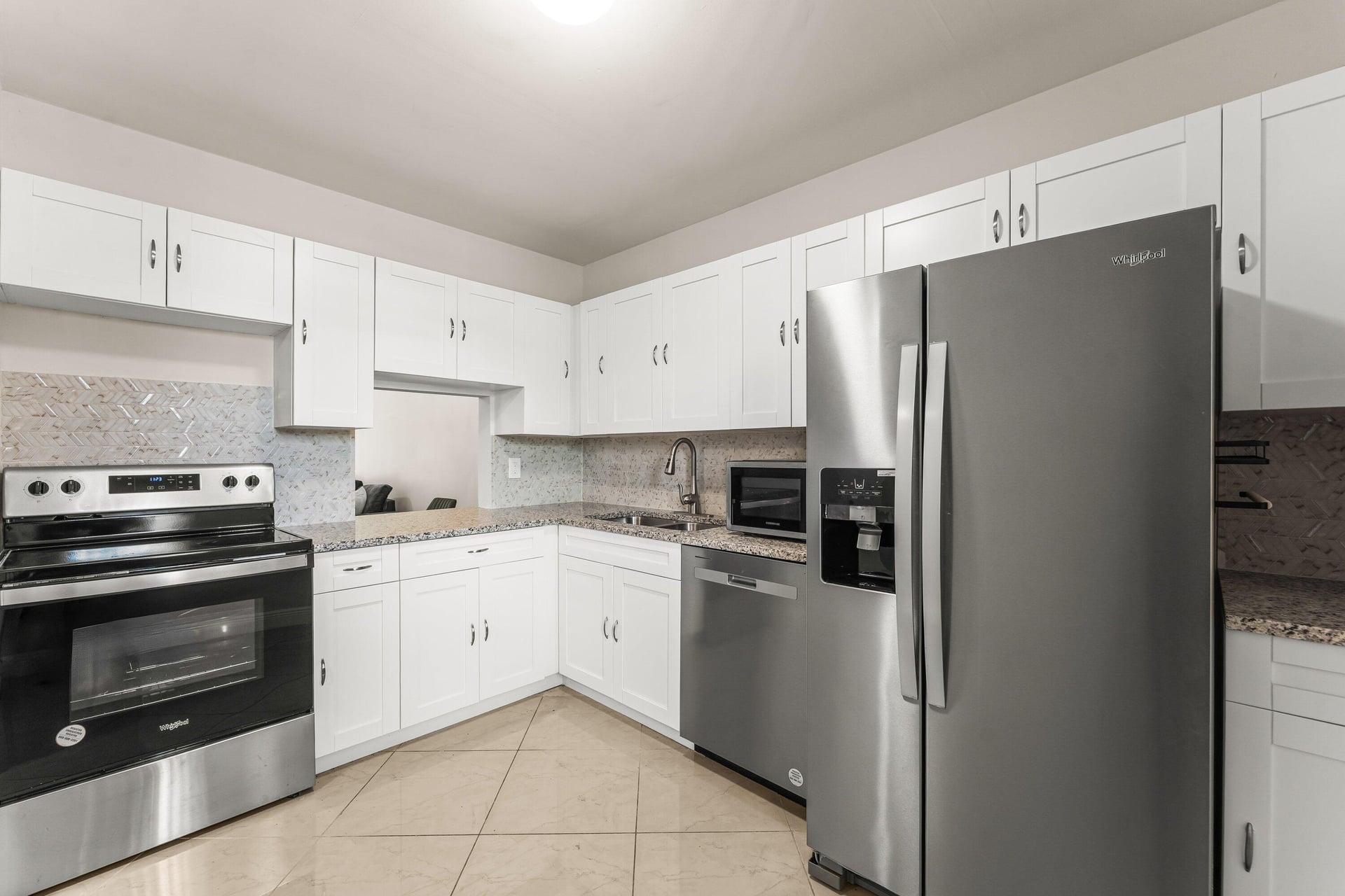 Unit 228 photo 10