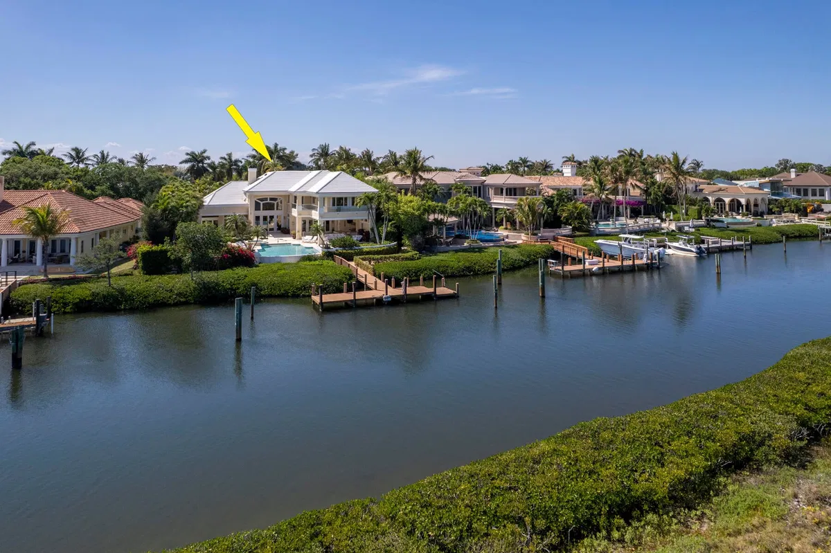Admirals Cove Residence photo 4