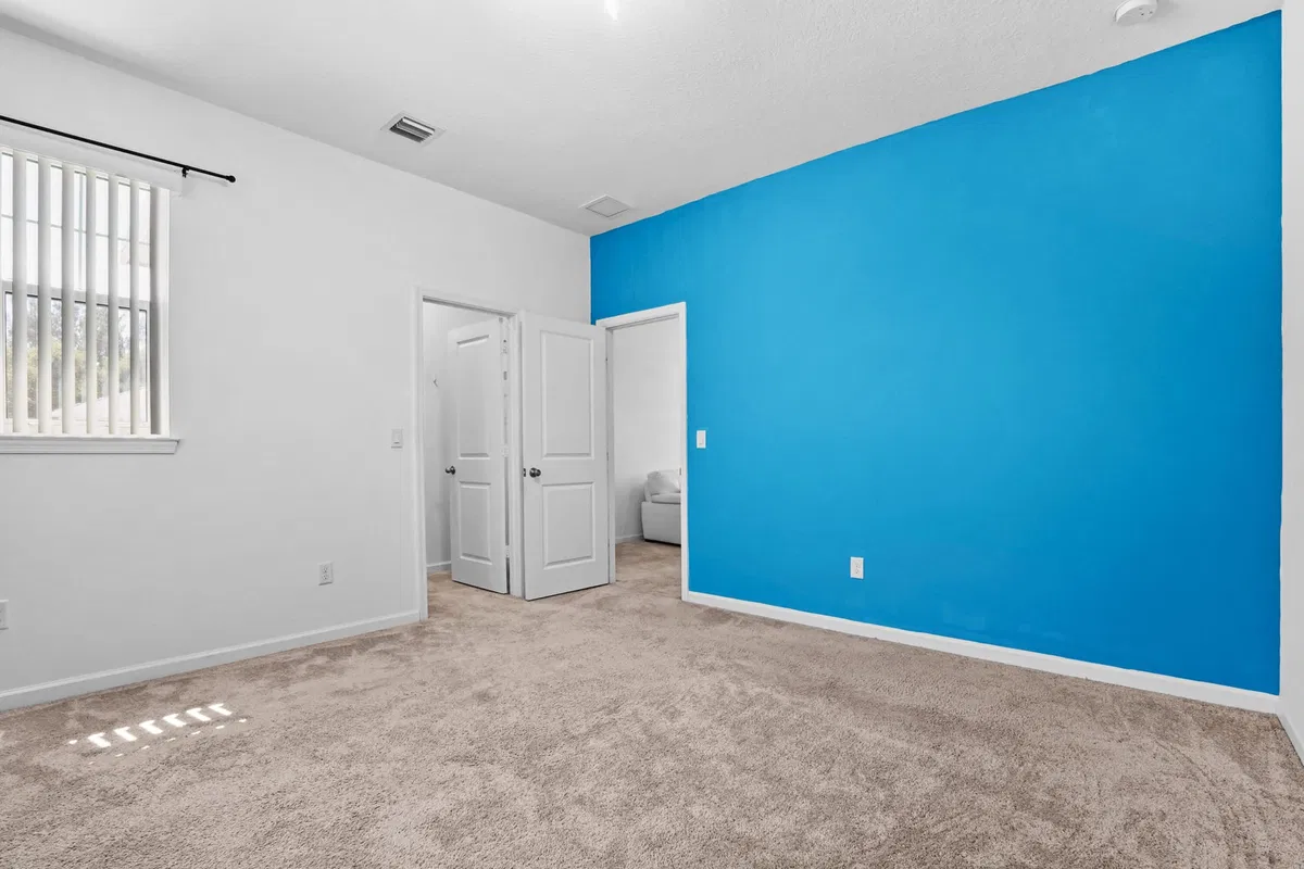 Residence photo 25