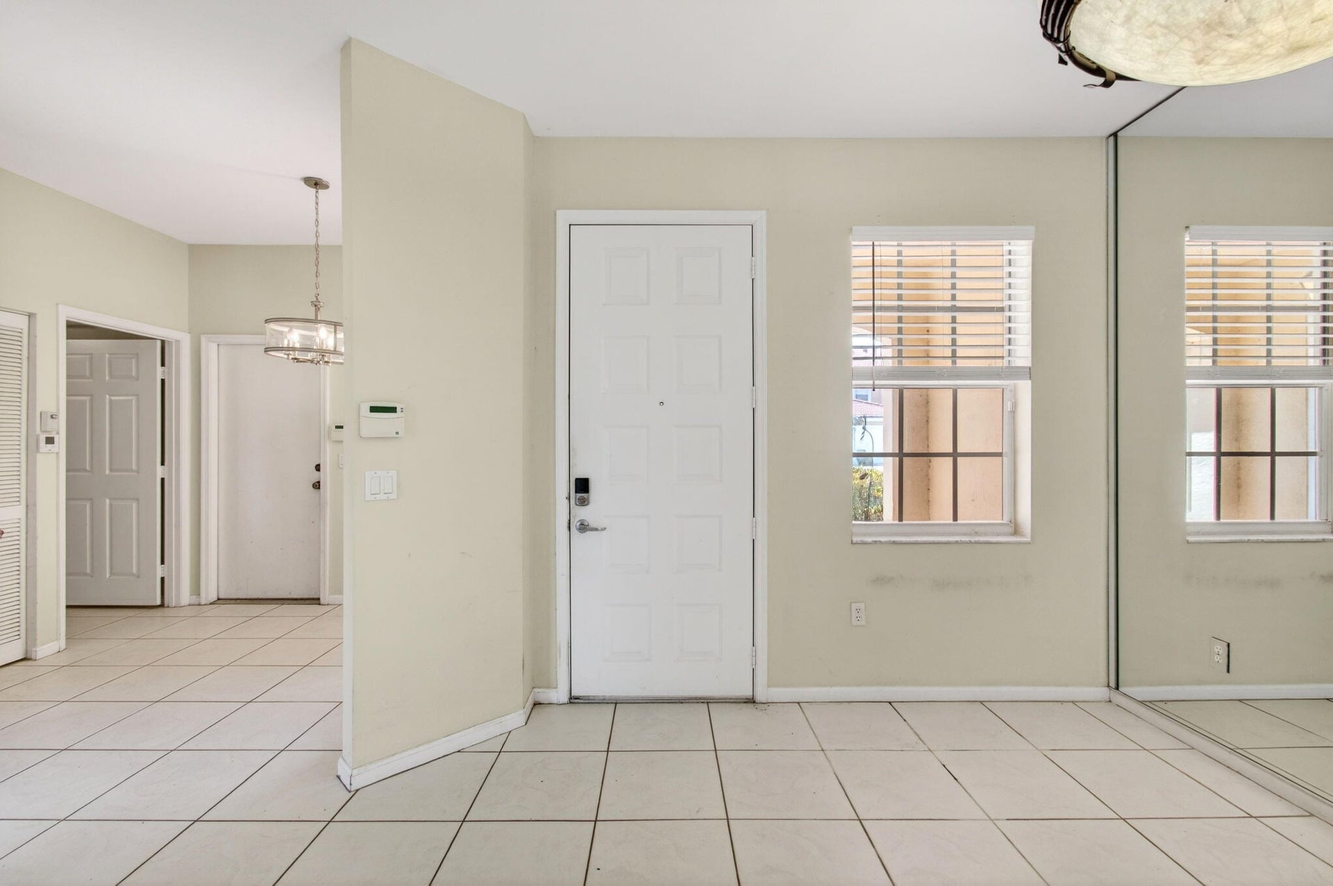 Unit 102 photo 10