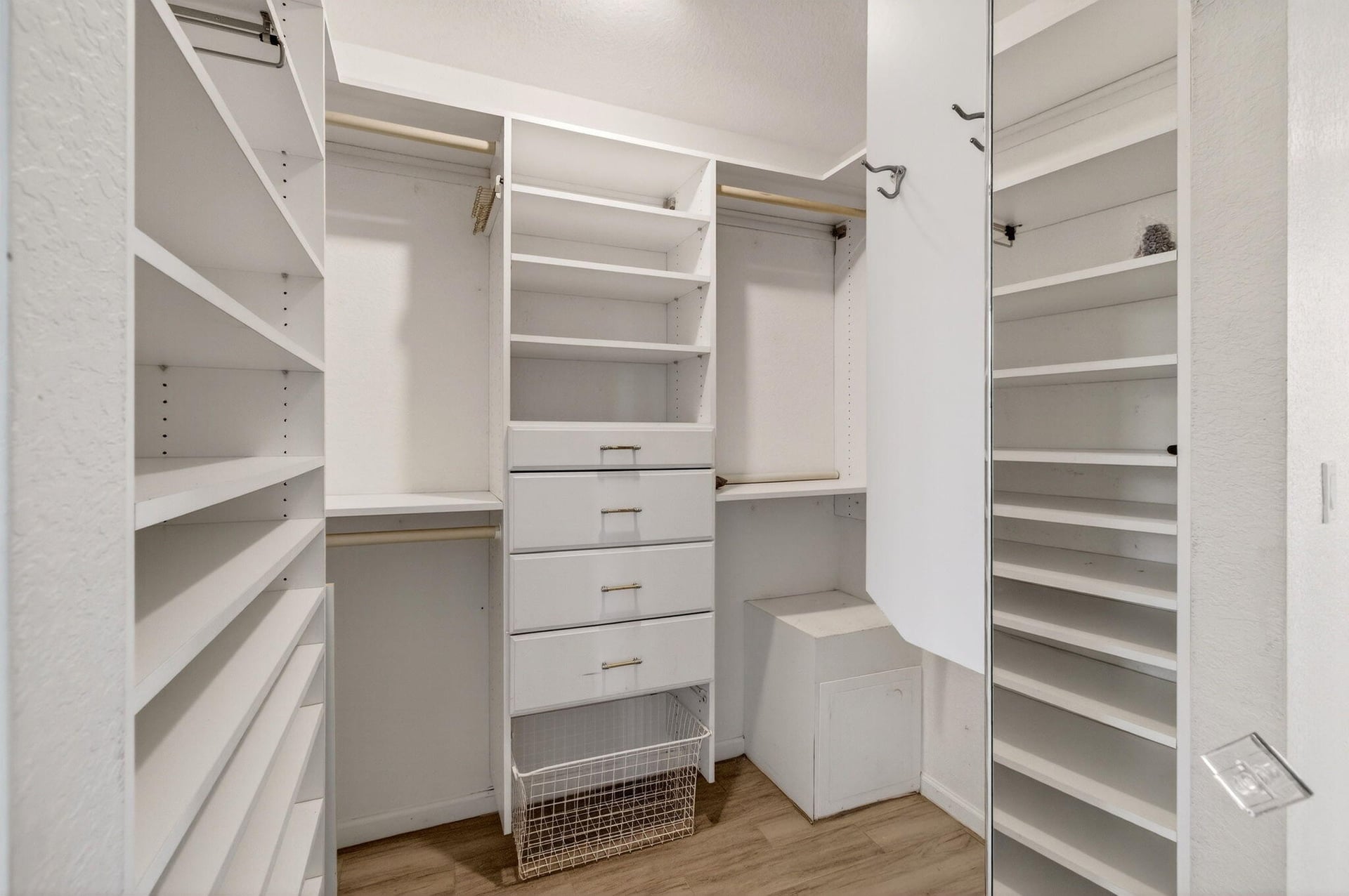 Unit 102 photo 43