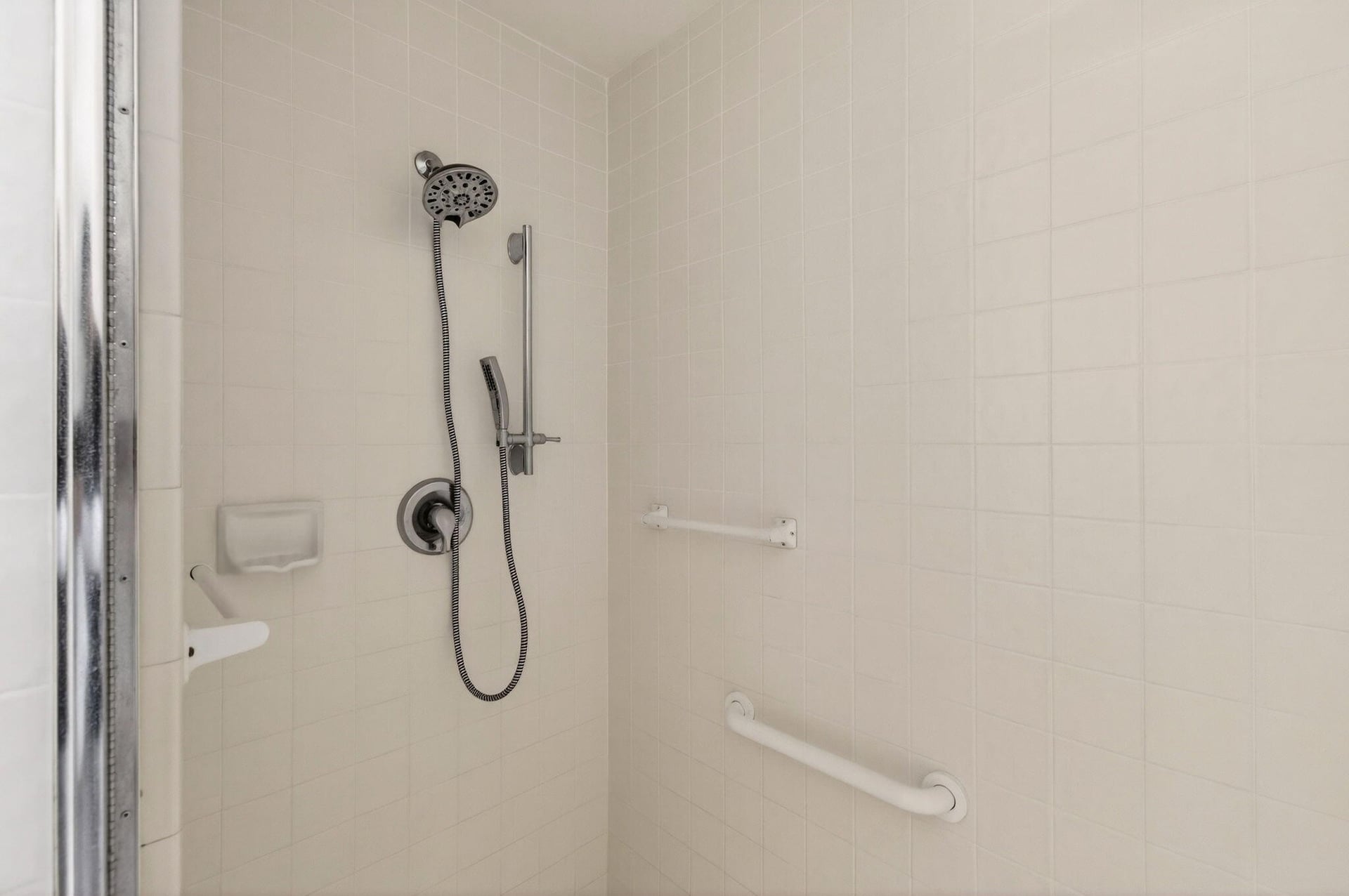 Unit 102 photo 55