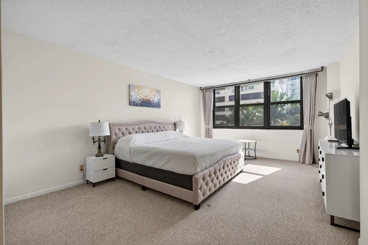 Singer Island Unit 408 photo 7