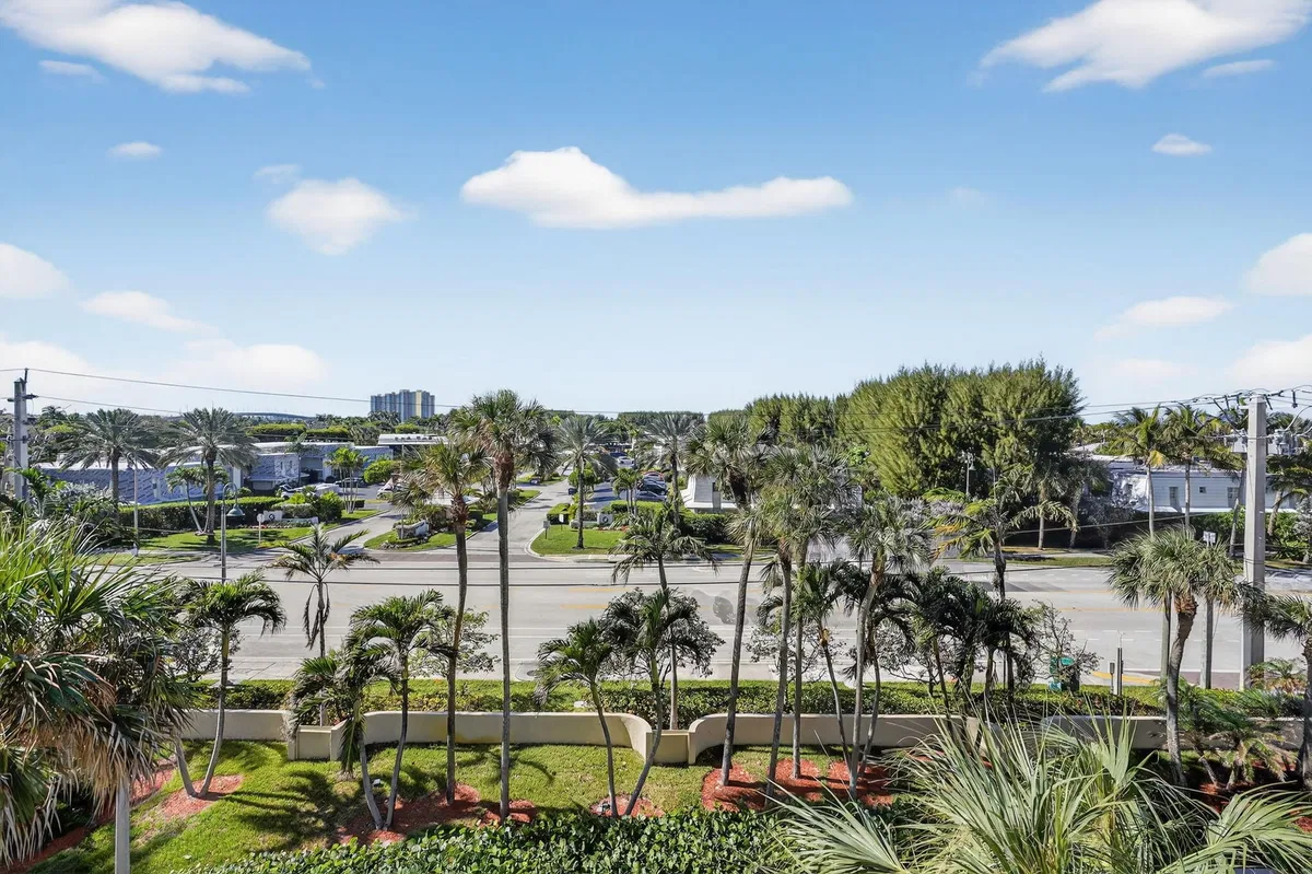 Singer Island Unit 408 photo 16