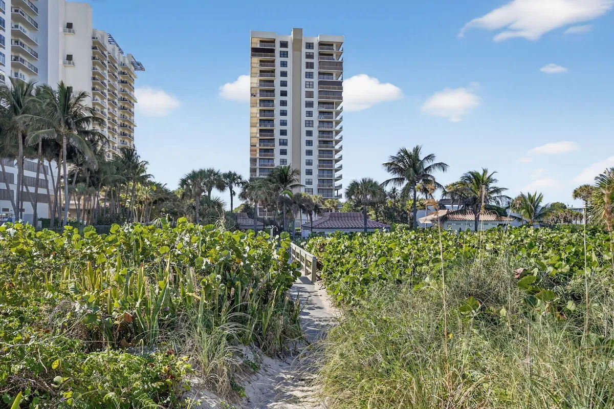 Singer Island Unit 408 photo 31