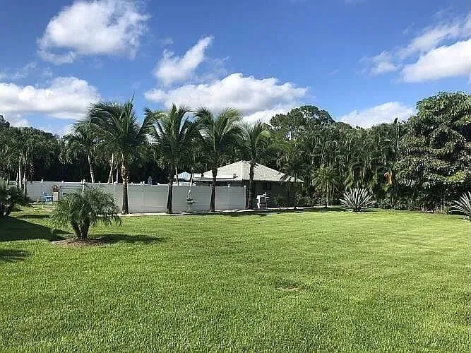 Residence photo 10