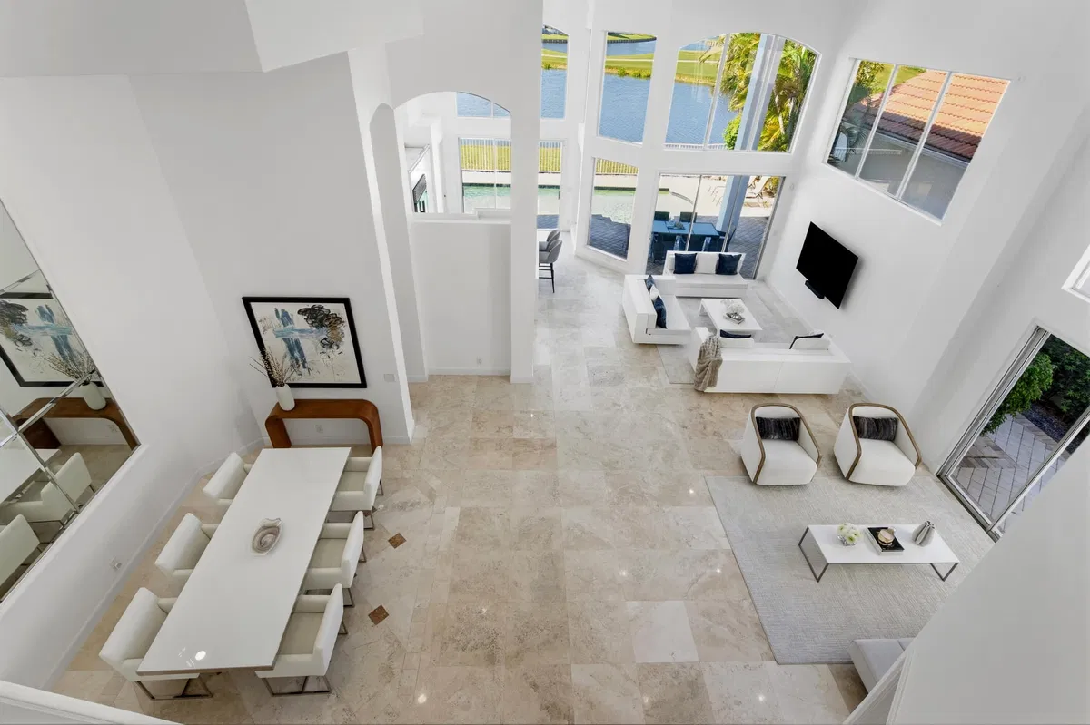Woodfield Country Club Residence photo 37