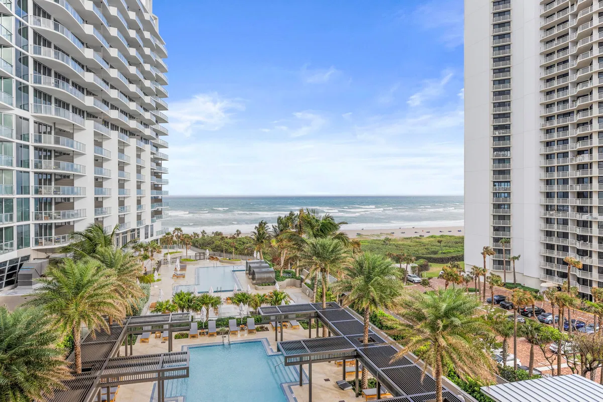 Singer Island Unit 704 photo 7