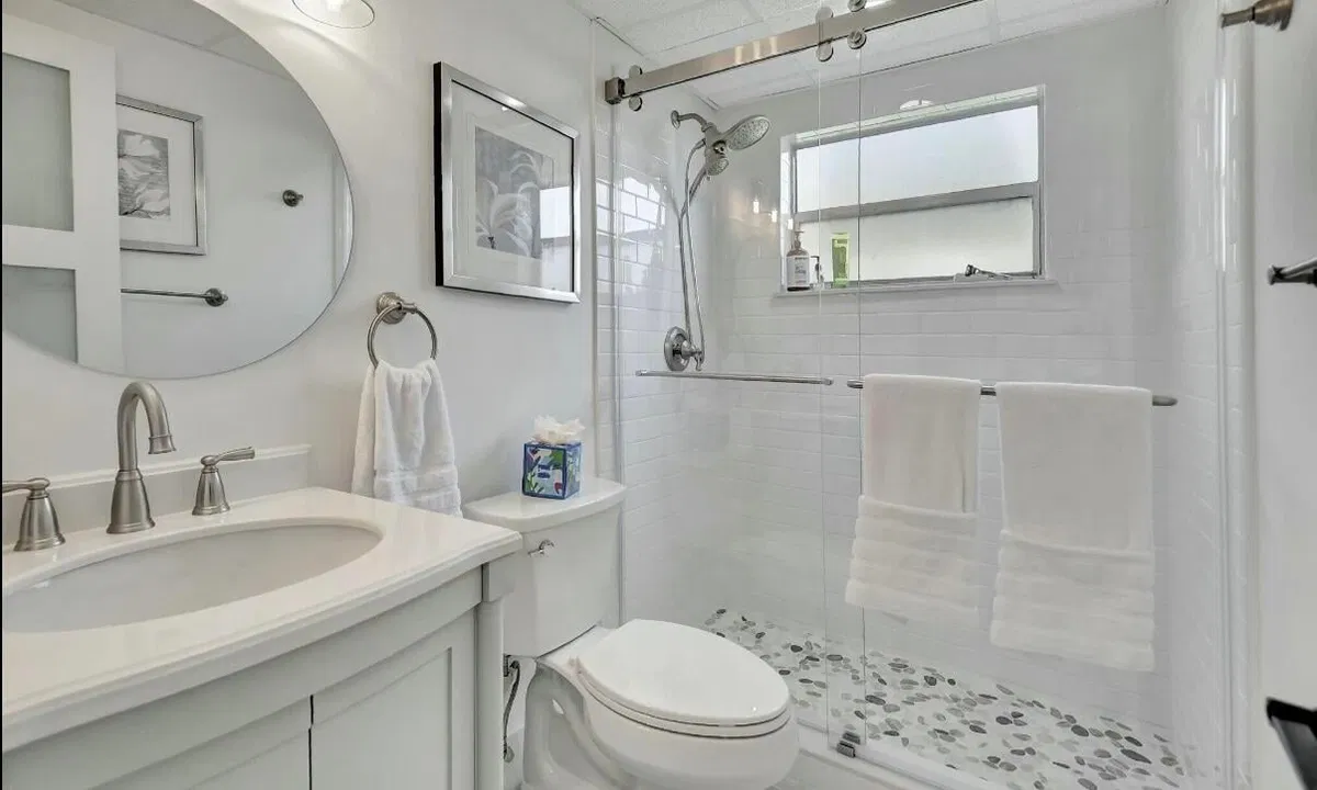  Unit 581 photo 16