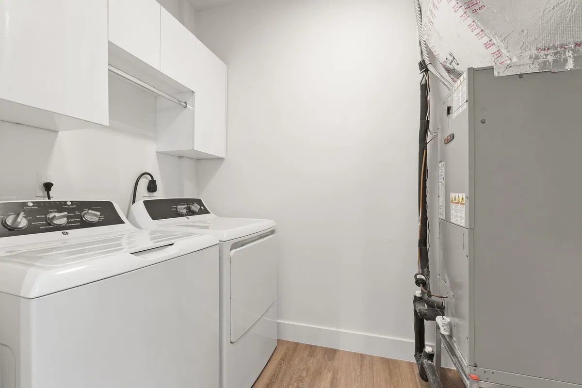 Unit 204 photo 19