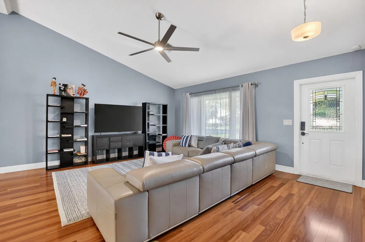 Residence photo 13