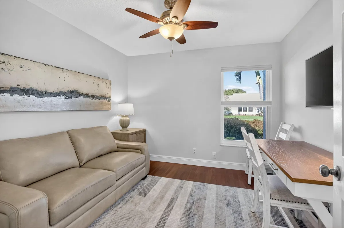 Residence photo 28