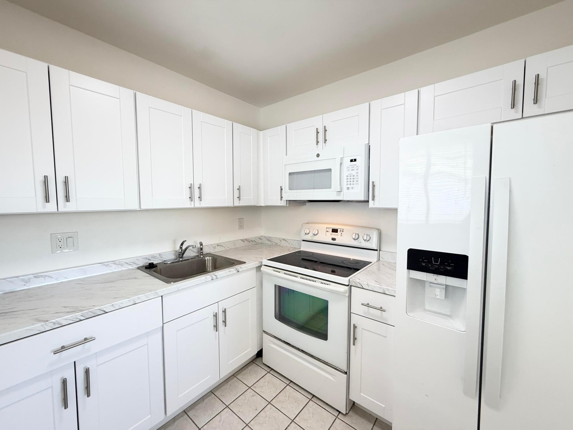 Unit 205 photo 4