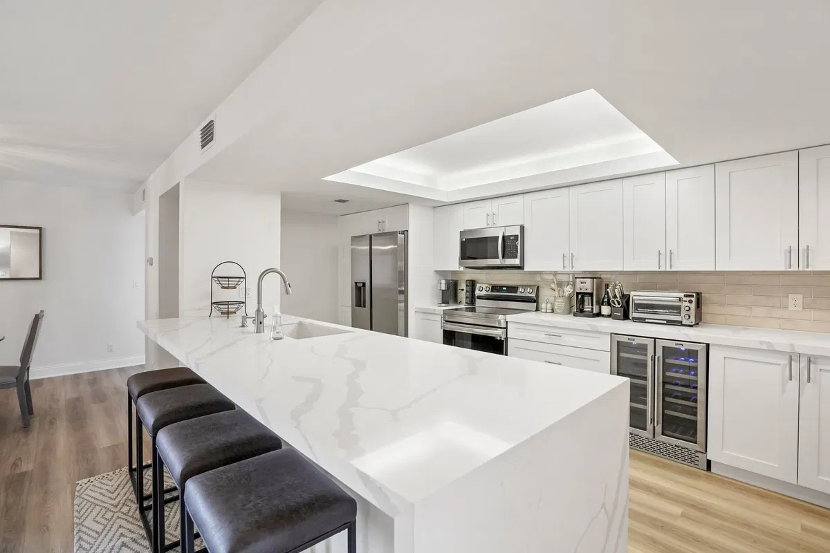 Unit 6304 photo 7