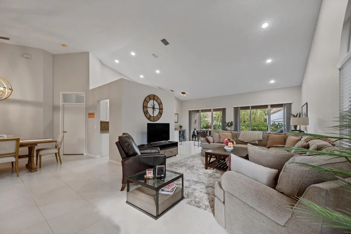 Residence photo 4