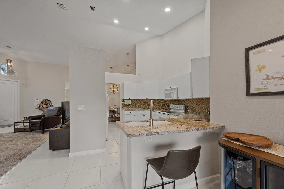 Residence photo 13
