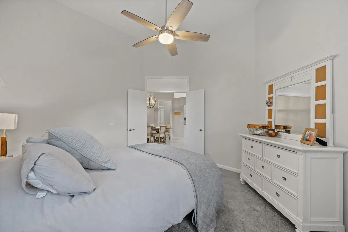 Residence photo 19