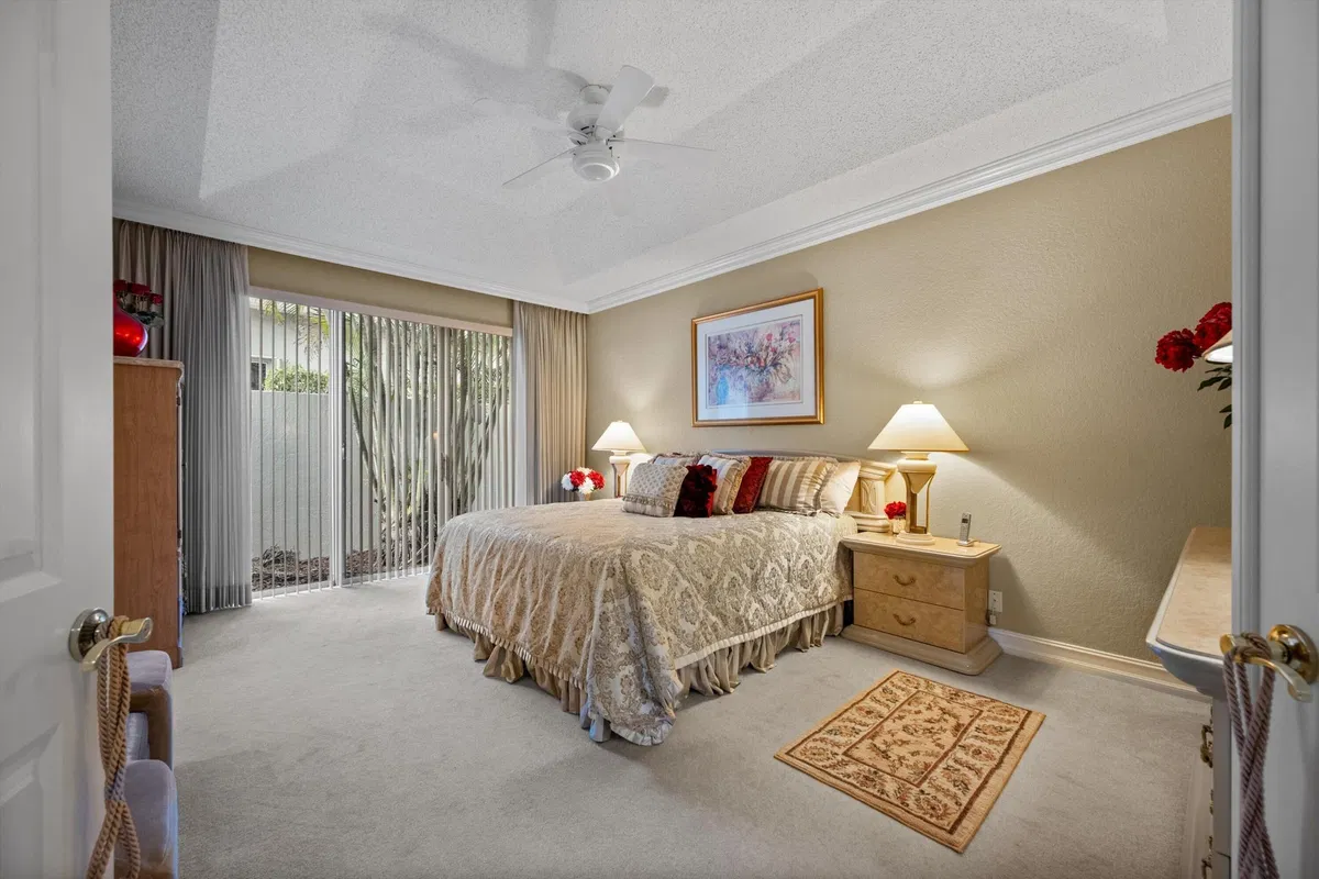  Residence photo 22