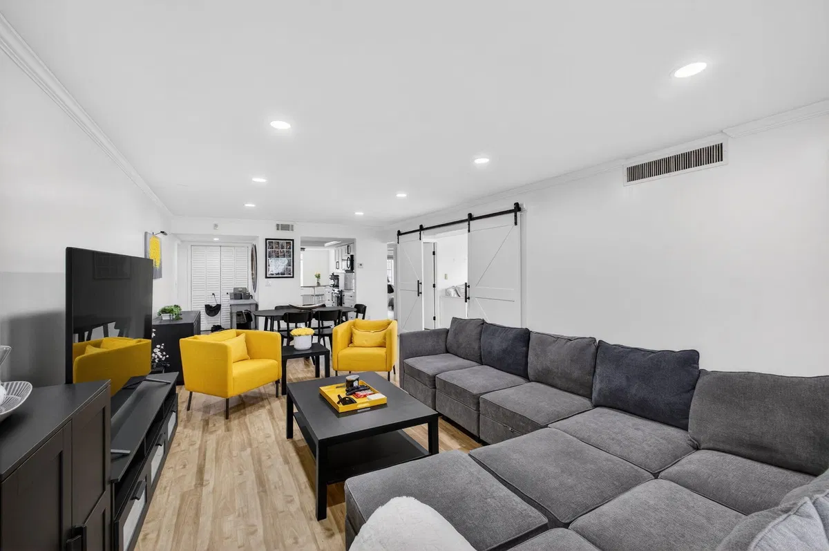 Singer Island Unit 243 photo 22