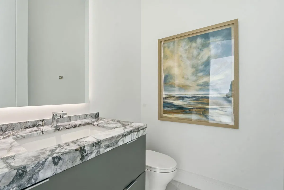 Residence photo 43