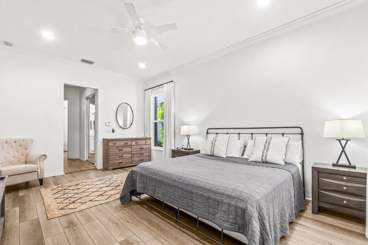 Residence photo 7