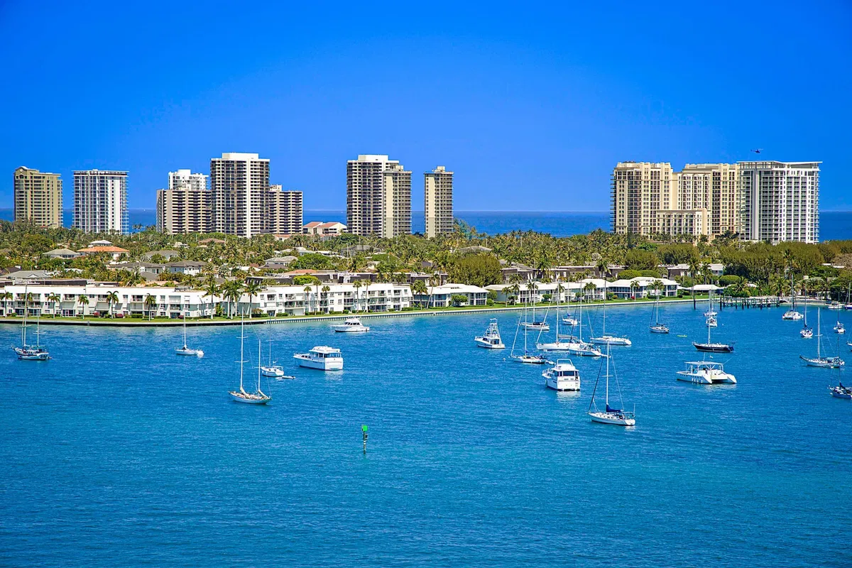 Marina Grande on the Ocean Unit 1416 photo 4