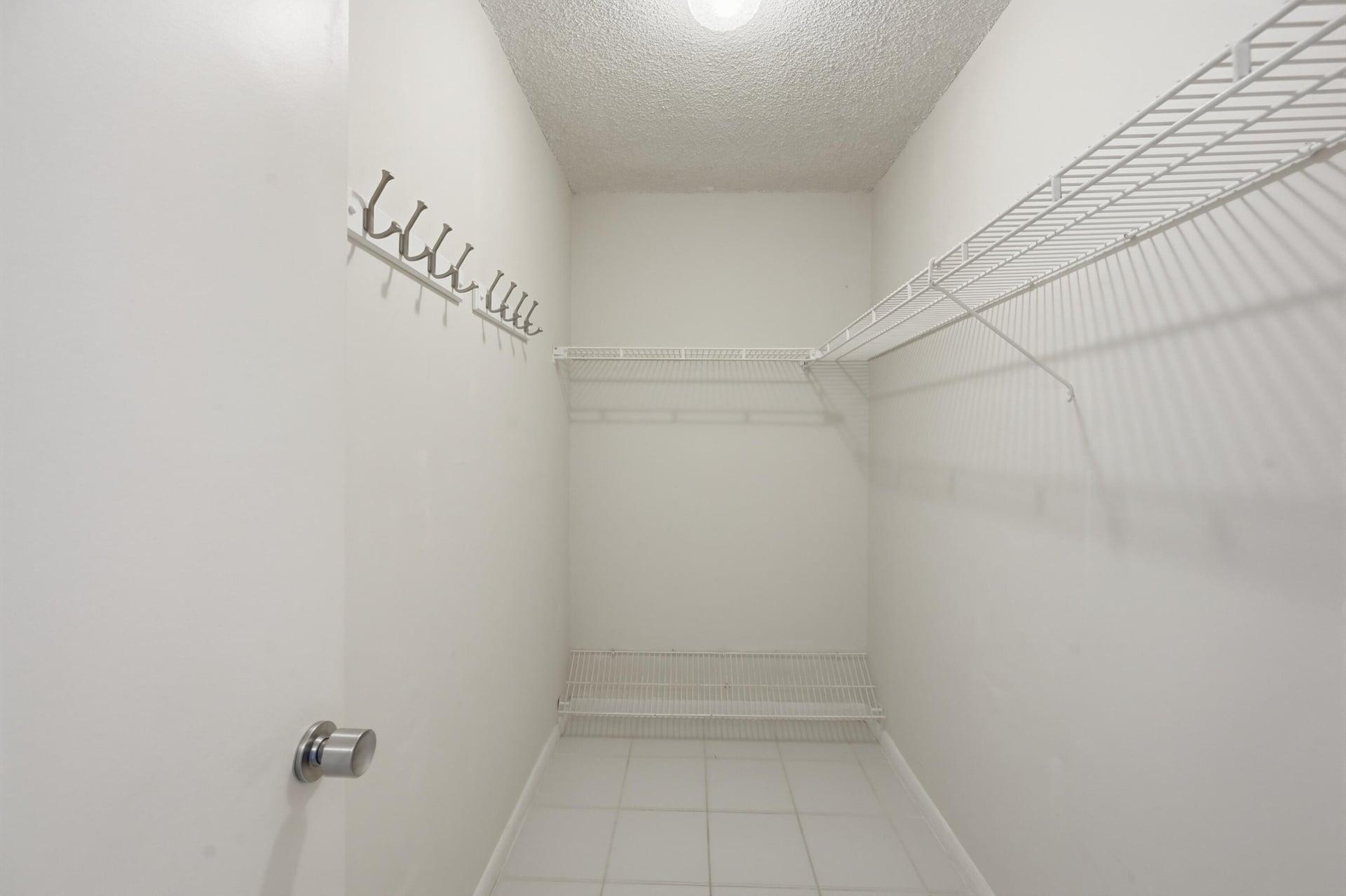 Unit 512 photo 19