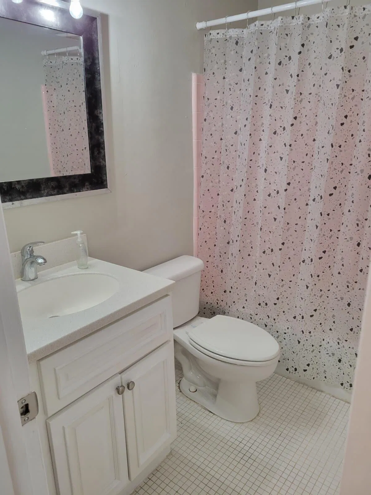 Unit 19 photo 4